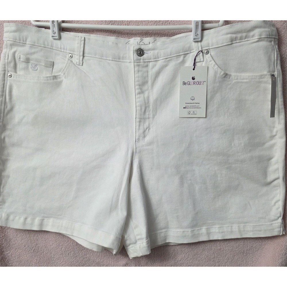 GLORIA VANDERBILT Amanda Shorts Lenght‎ Classic Rise Women's SIZE 24W WhiteDenim